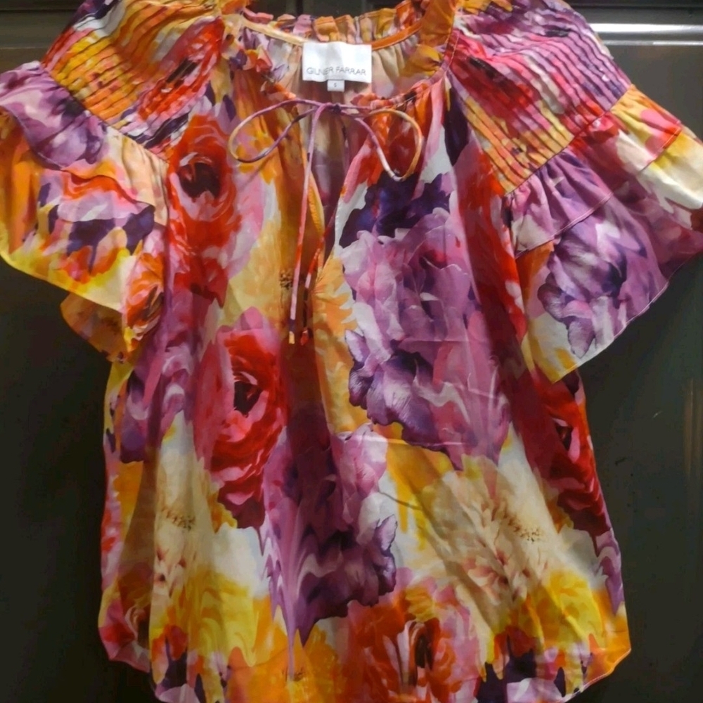 Vibrant Floral Blouse with Ruffled Sleeves